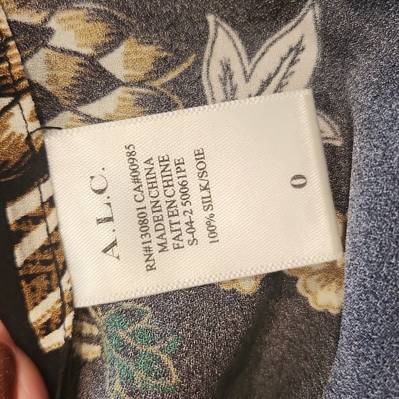 A.L.C. | Silk Off the Shoulder Blouse - Picture 3 of 6